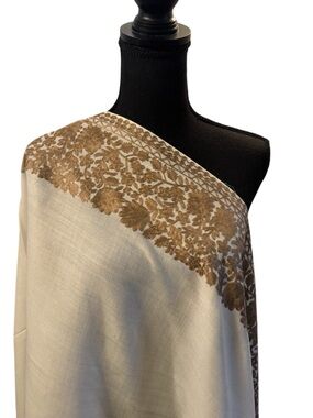 Aari Embroidery on Pashmina Shawl, Kashmiri Shawl,Scarf